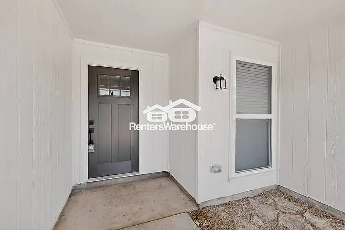 6529 Blue Grass Dr — Photo 4