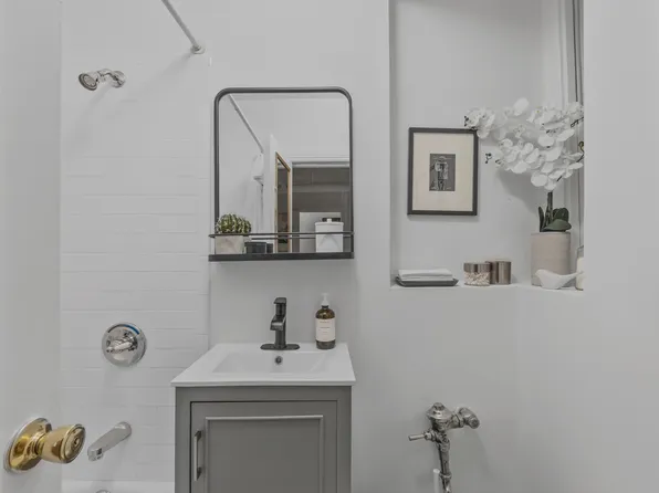 79 Perry Street image 6 of 12