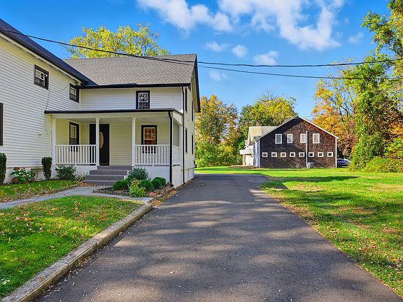 2nd image of 39 Cox Ave #B