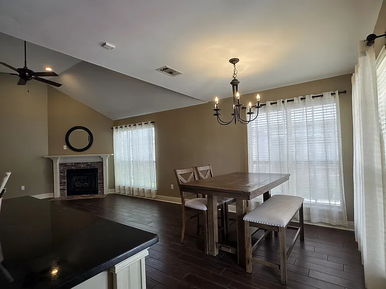 18410 Three Bars Dr — Photo 2