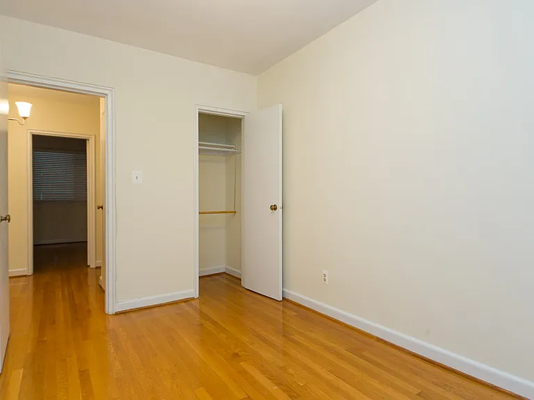 3628 Jenifer St NW — Photo 17