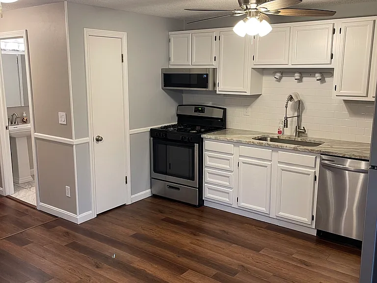 47 Morgan Ave #19 — Photo 5