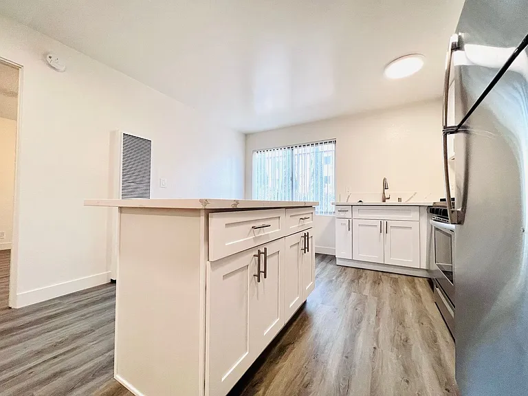 MC 6861 Sepulveda Properties, LLC — Photo 29