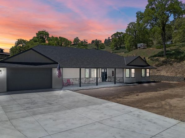 26004 Bear Valley Rd, Tehachapi, CA 93561