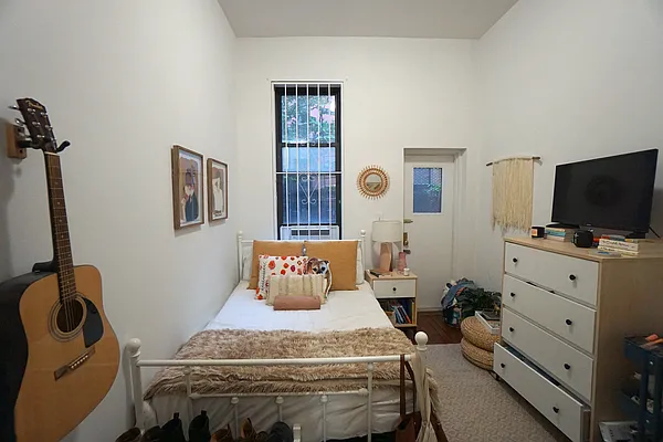 Rented by Best Apartments North Inc | media 36