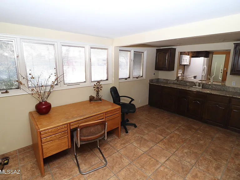 5602 N Camino Del Sol — Photo 10