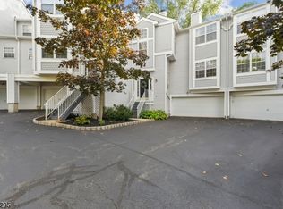 403 Brookview Ct, Whippany, NJ 07981