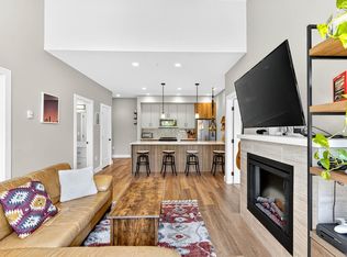 700 Yew Wood Rd #302, Tofino, BC V0R2Z0