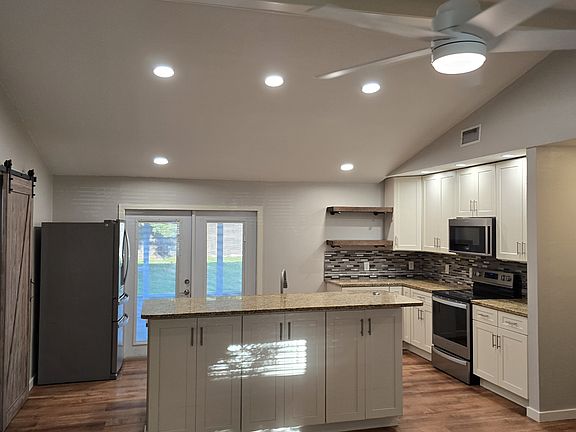 2nd image of 4845 Lords Ave