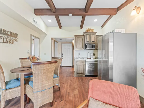 70 Kimberling Crossing Dr #209, Kimberling City, MO 65686