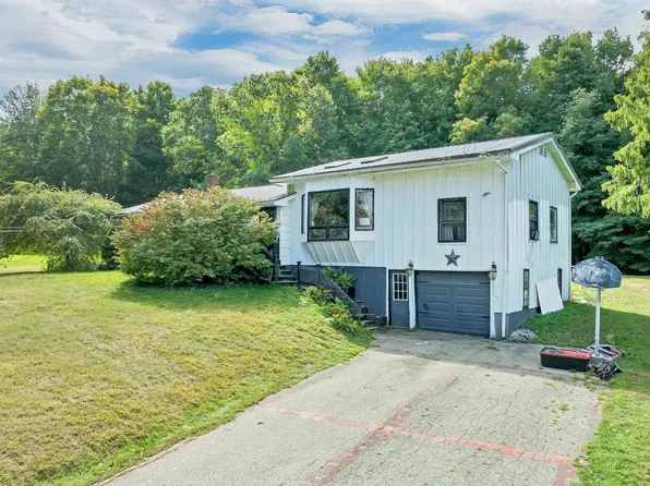 1795 State Road, Eliot, ME 03903