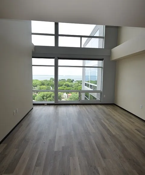 Galaxie High Rise Apartments — Photo 97