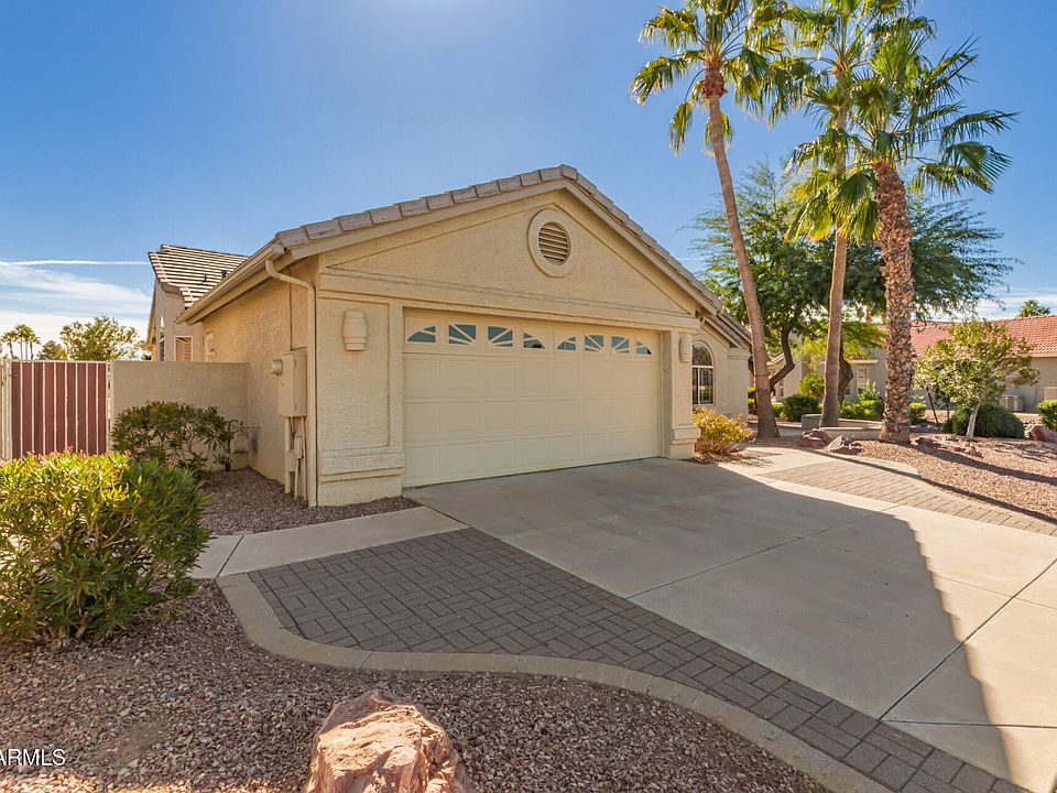 1st image of 563 W CHAMPAGNE Drive