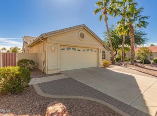 563 W Champagne Dr, Chandler, AZ 85248