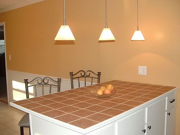 Custom Breakfast Bar