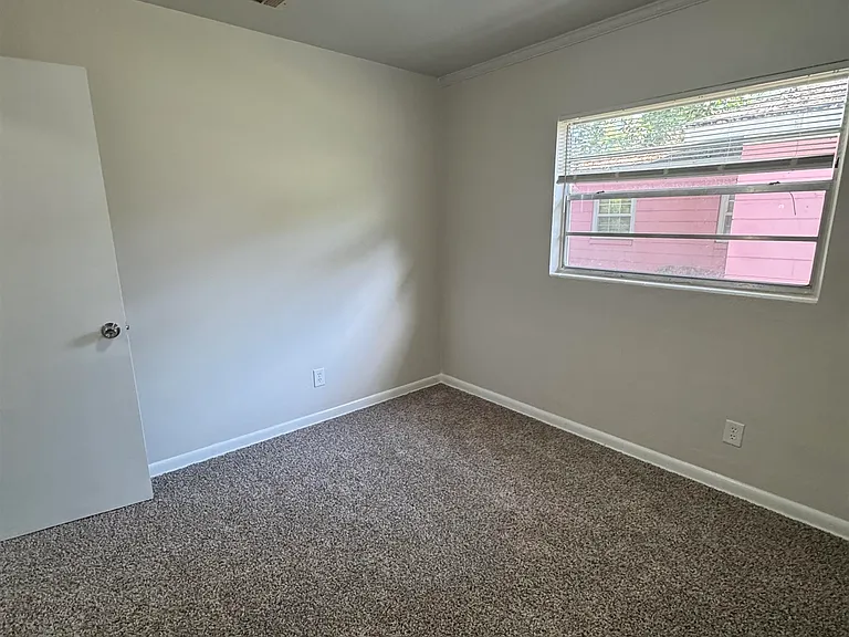 1204 Clay St — Photo 10