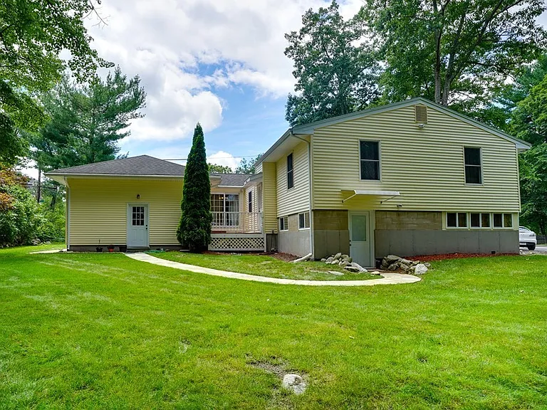 20 County Rd — Photo 14