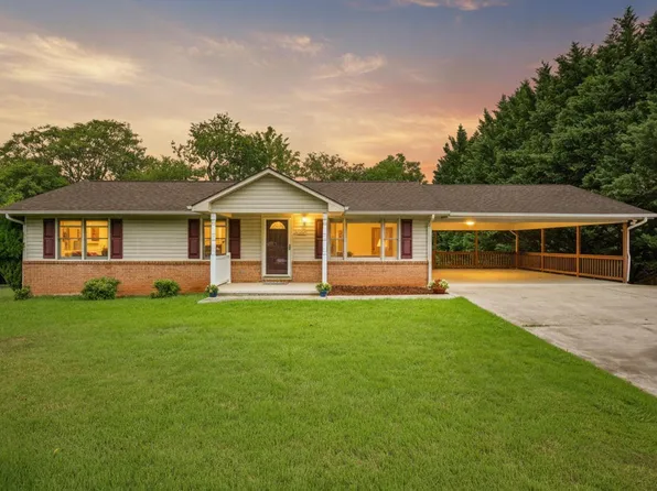 4006 Oliver St, Bedford, VA 24523