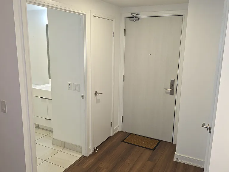 30 Samuel Wood Way #1606 — Photo 7