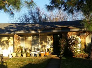 831 Kathy St, Gretna, LA 70056