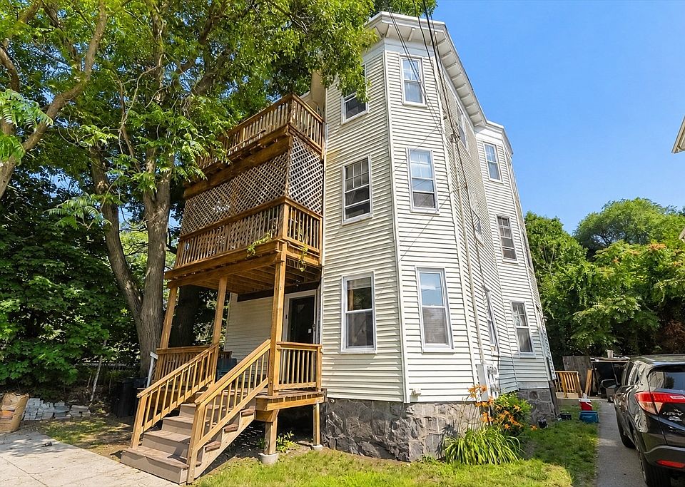 1st image of 9 Blanvon Rd