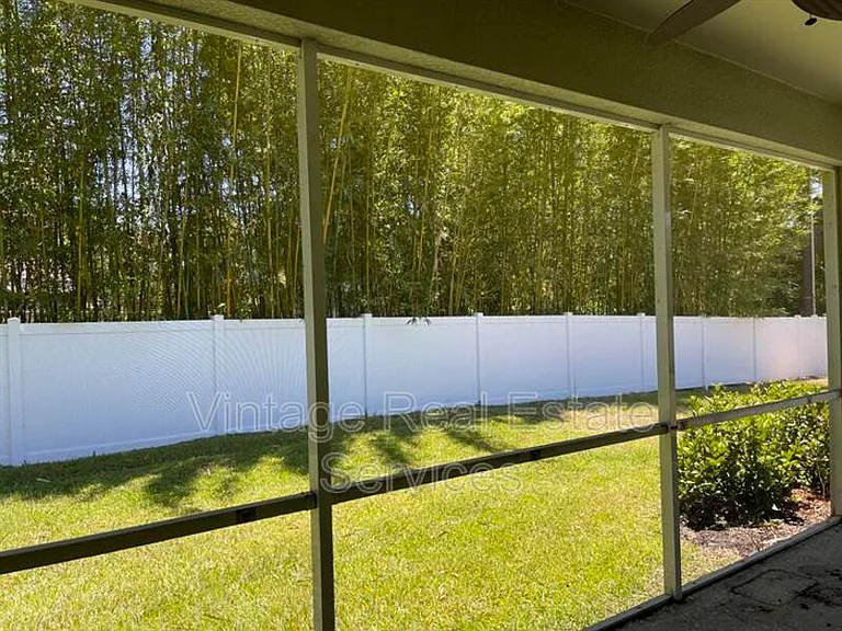 7905 Silver Clover Ct — Photo 18