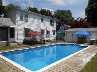 27 Lynwood Ter, Springfield, MA 01104