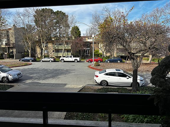 5th image of 26 Hayward Ave APT 103