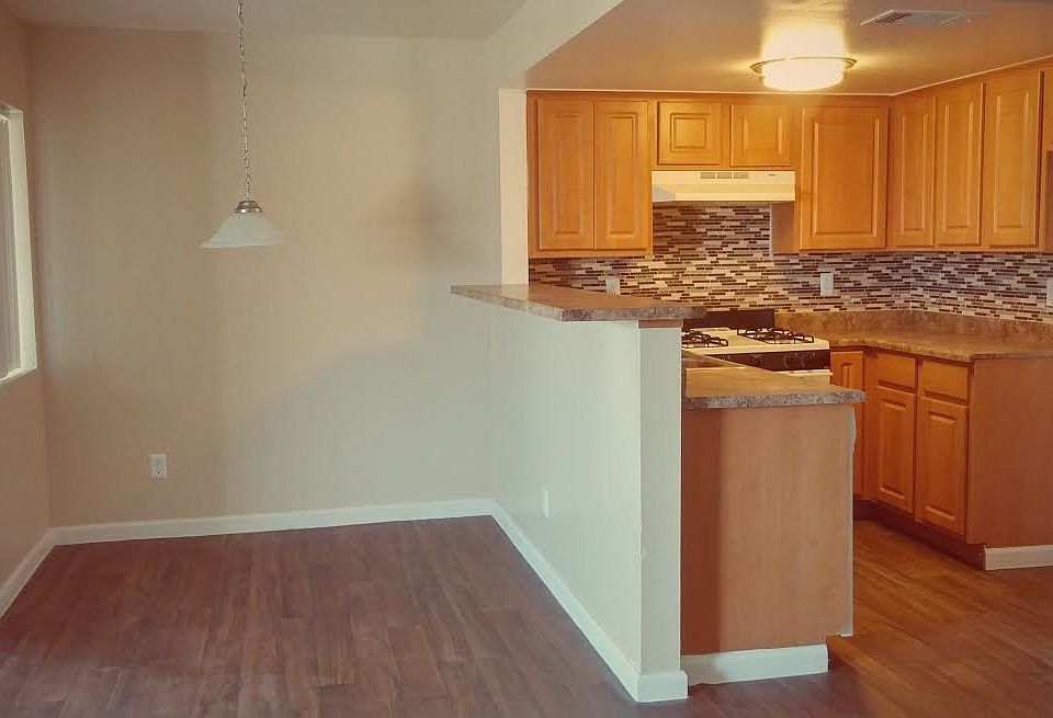 1st image of 5820 Meikle Ln Unit 206