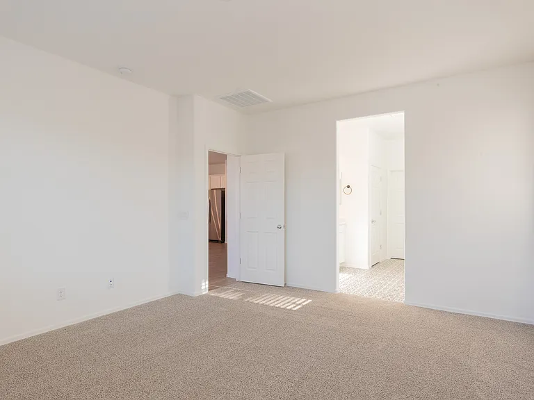 19214 W Badgett Ln — Photo 9