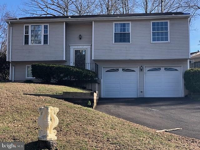1st image of 3332 Rollingwood Dr