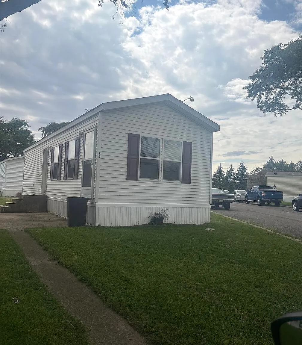 1 bed, 1.0 bath, $500 — Photo 1