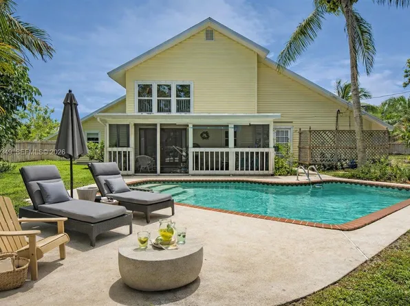 8075 SE Palm St, Hobe Sound, FL 33455