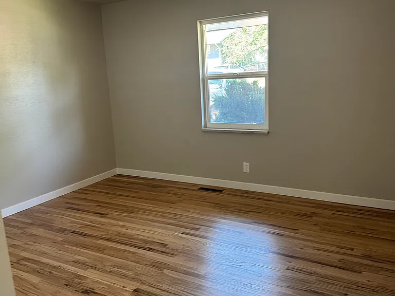 218 N Roosevelt Ave #218 — Photo 5