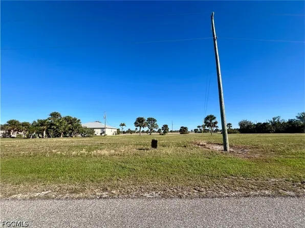 17 Brig Cir E, Placida, FL 33946