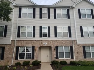 151 N Waters Edge Dr APT C, Glendale Heights, IL 60139