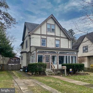 34 E Essex Ave, Lansdowne, PA, 19050