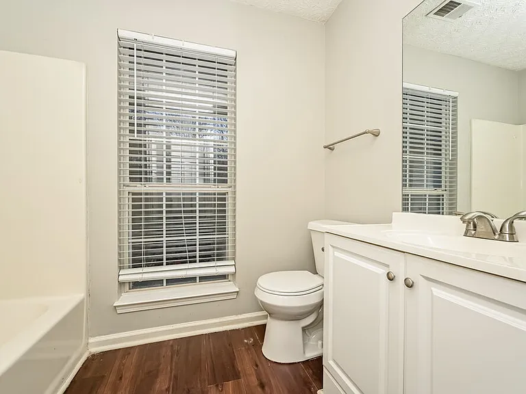 434 Fairhaven Ct — Photo 15