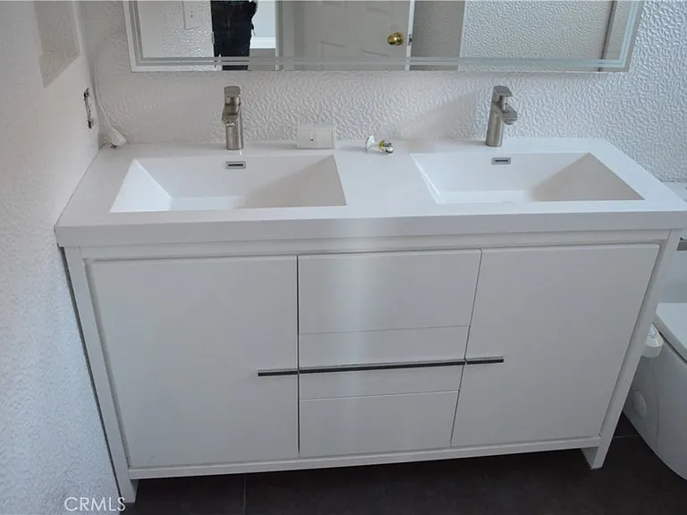 7480 Addison Rd — Photo 26