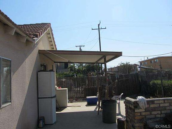 4th image of 26589 Ward St