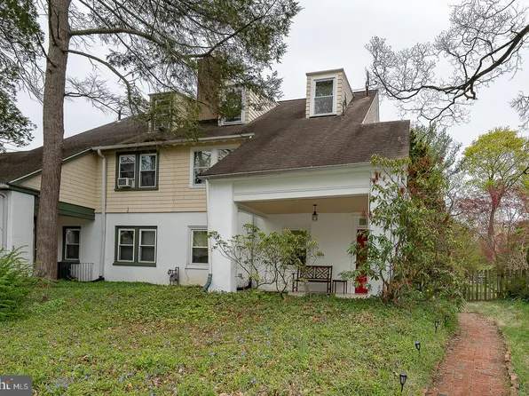 698 Beacom Ln, Merion Station, PA 19066