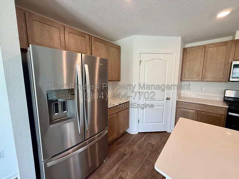 448 Orellana Rd — Photo 5