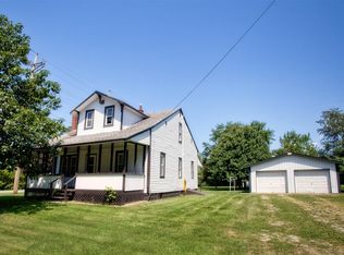 714 Shelby Rd, Lowell, IN 46356