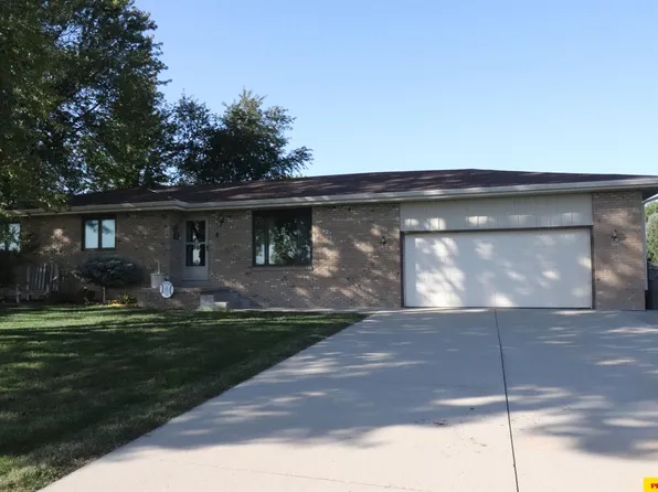 1128 County Rd W, Fremont, NE 68025