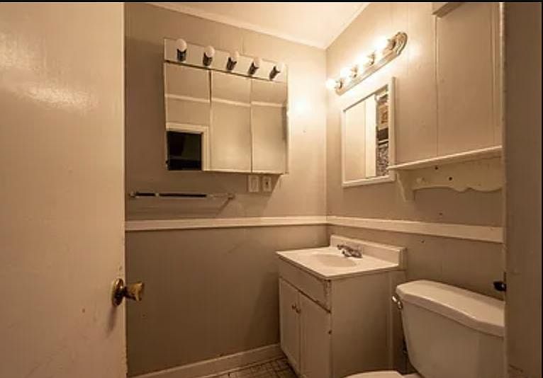 1st image of 2523 Preston Ave