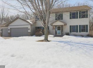12261 Walnut Dr, Rogers, MN 55374