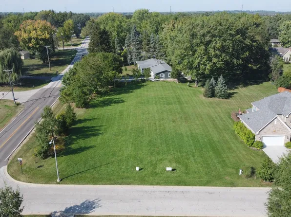 2550 Stony Ln, Elgin, IL 60124