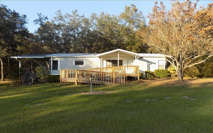 1st image of 241 SW Summerhill Gln