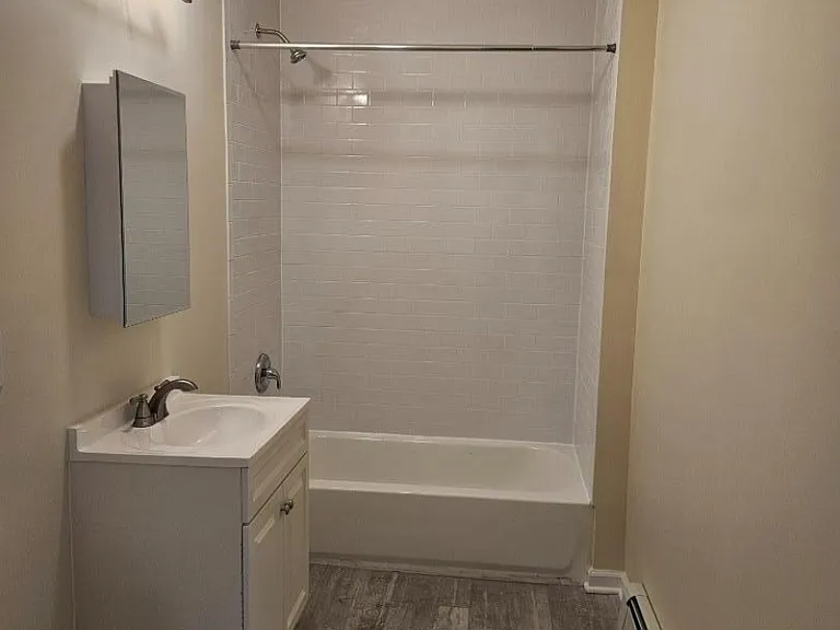 372 Bergen St — Photo 23