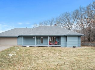 100 Crestridge Dr, Burnsville, MN 55337